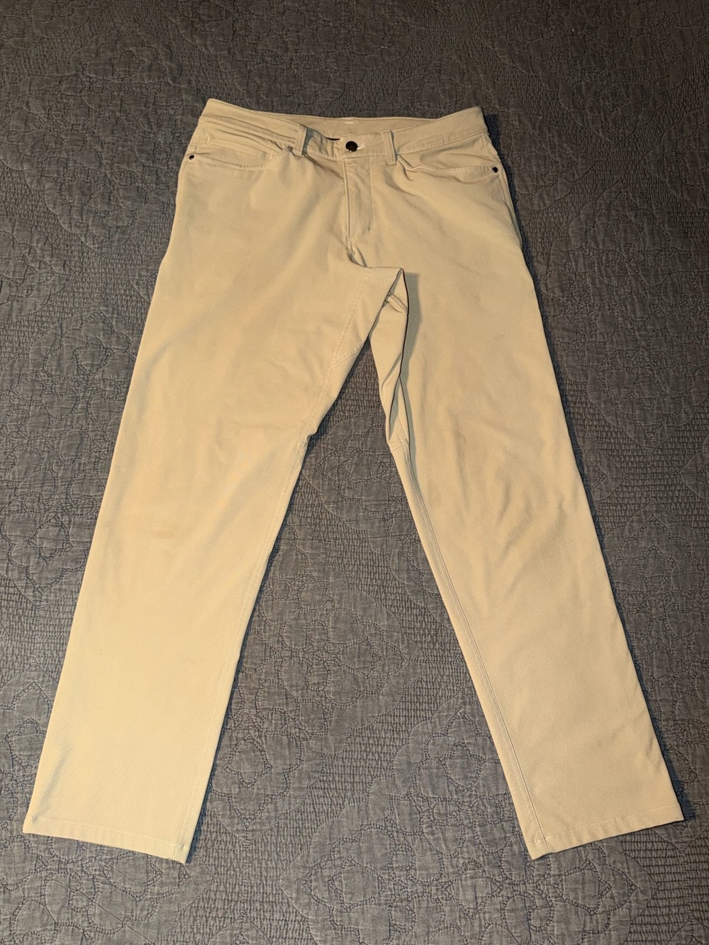 Lululemon ABC Pant Classic *32"-Tofino Sand Men’s Size-31